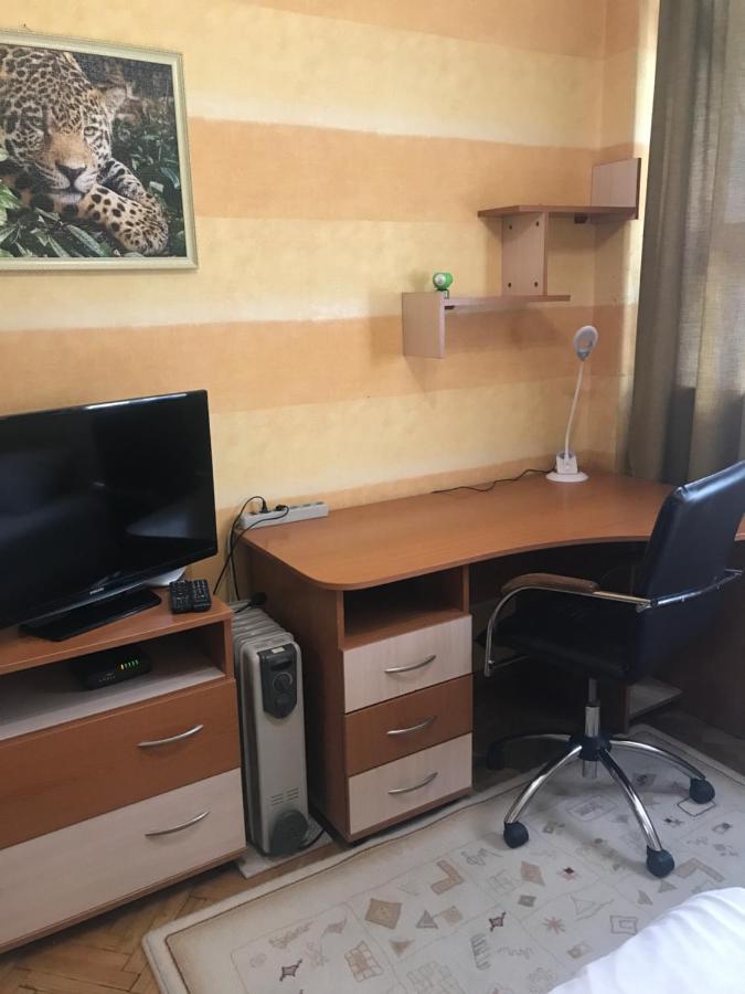 Three-Room Apartments At The Polytechnic Institute キエフ エクステリア 写真